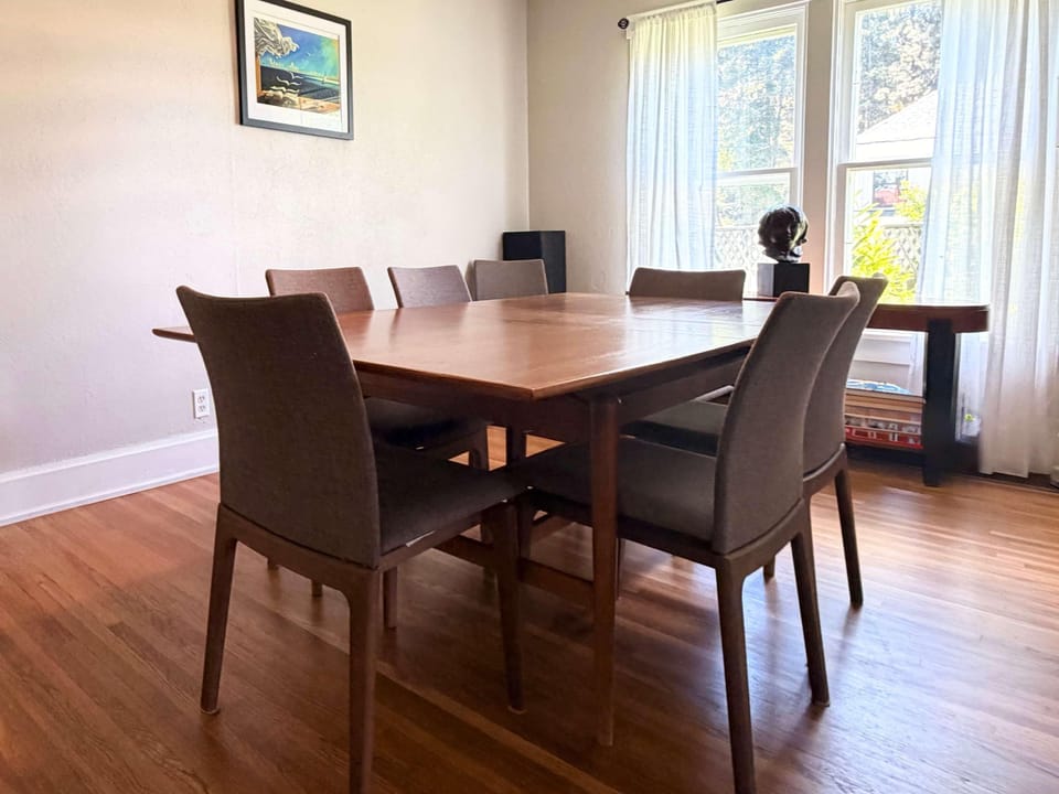 House | 4 bedrooms, high-speed internet