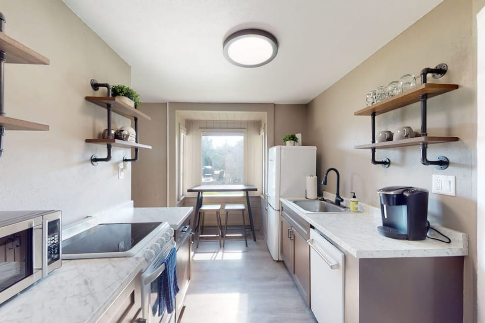 House | 3 bedrooms, high-speed internet