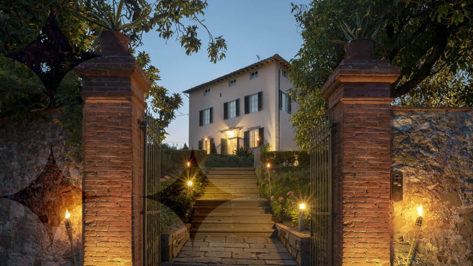 House, Smoking | 7 bedrooms