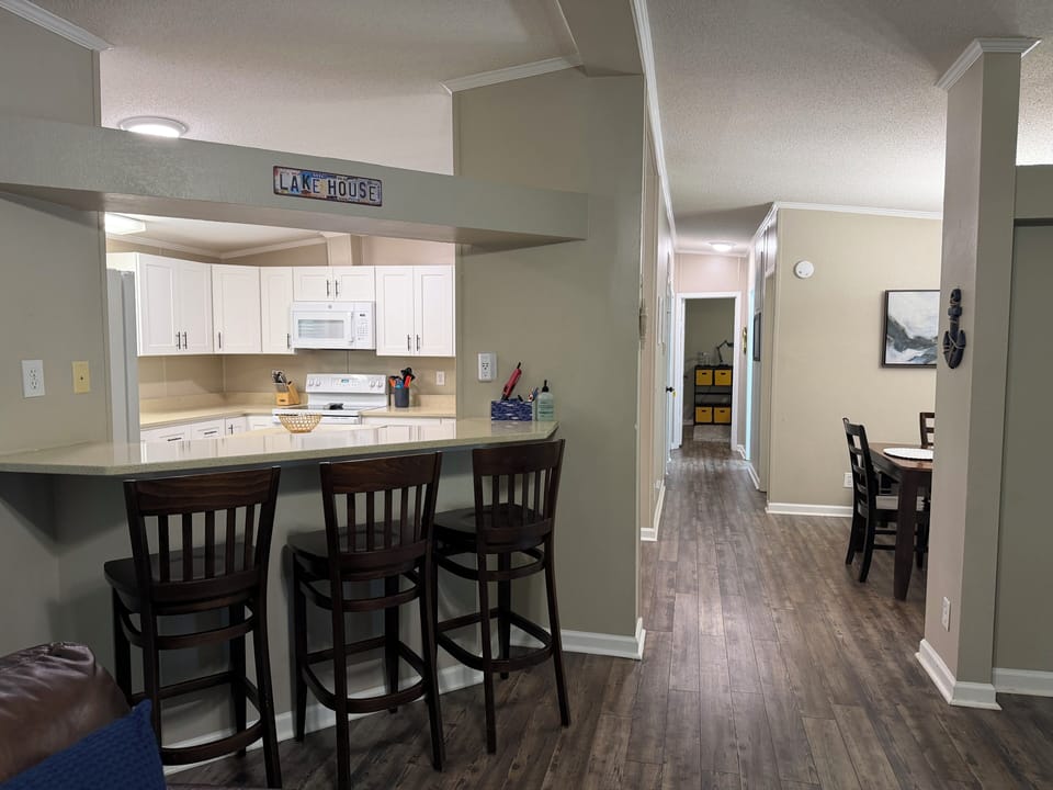 Open flow from the living room to the kitchen and dining room