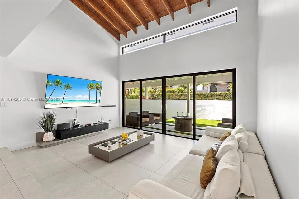 Soft light, open doors, easy comfort