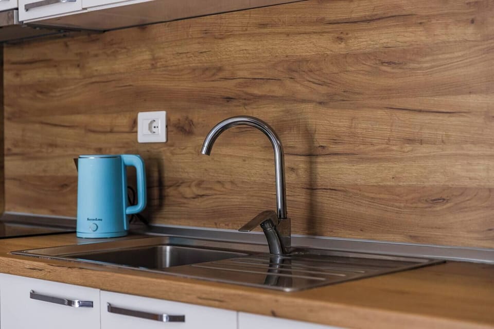 Fully-equipped kitchen details