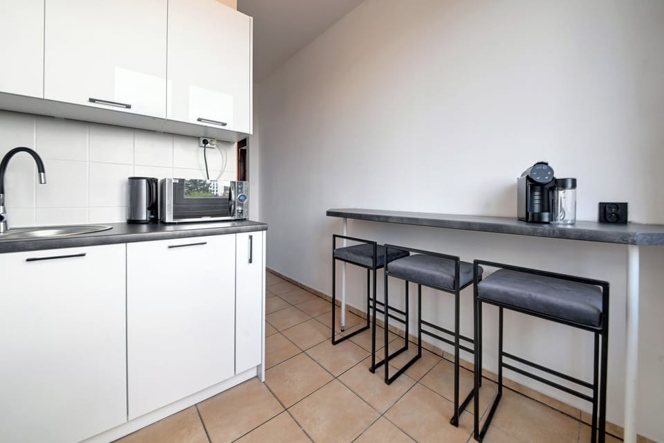 Apartment | Private kitchen | Coffee/tea maker, electric kettle