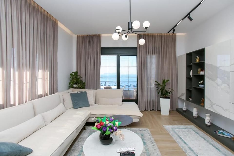 Exclusive Villa, Sea View, Garden Area | Living area