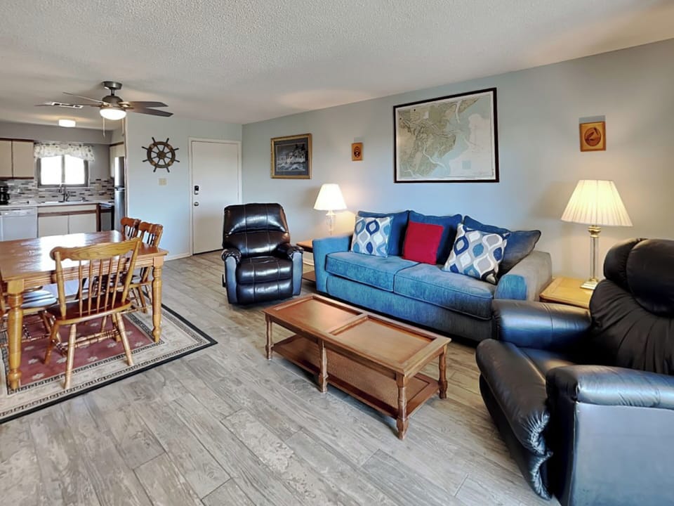 Open Concept Living & Dining Brings Everyone Together!