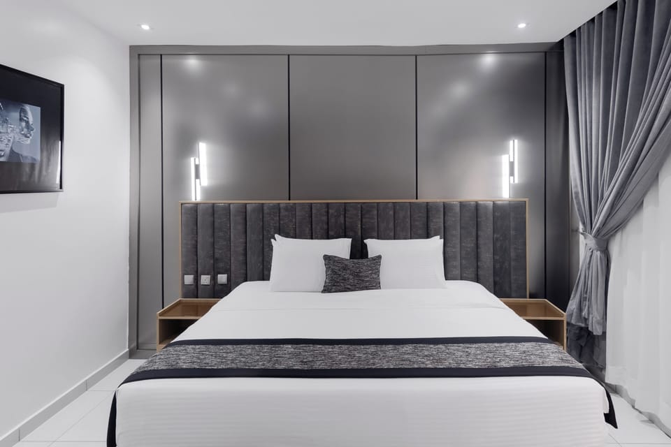 Deluxe Room | Desk, laptop workspace, WiFi (free)