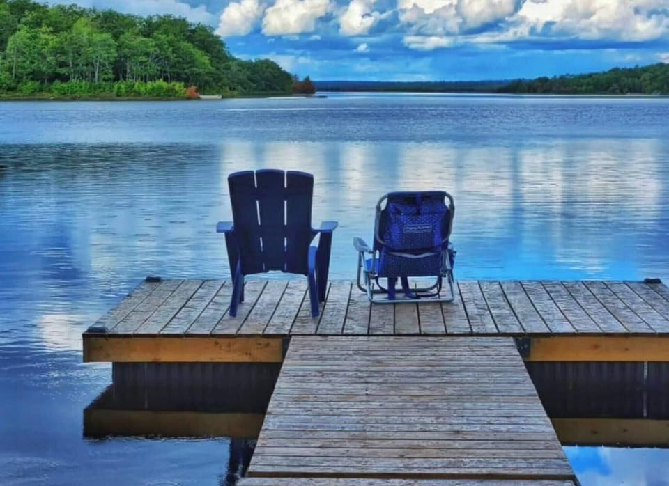 Cabin, 1 Bedroom, Balcony, Lake View | Property grounds