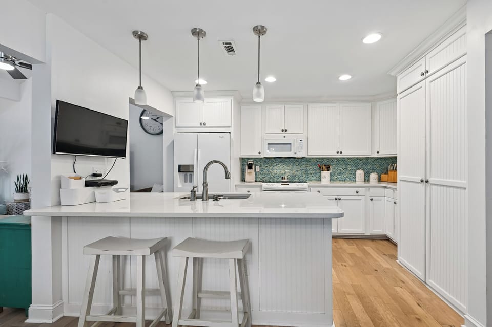 Kitchen at 296 Turnberry