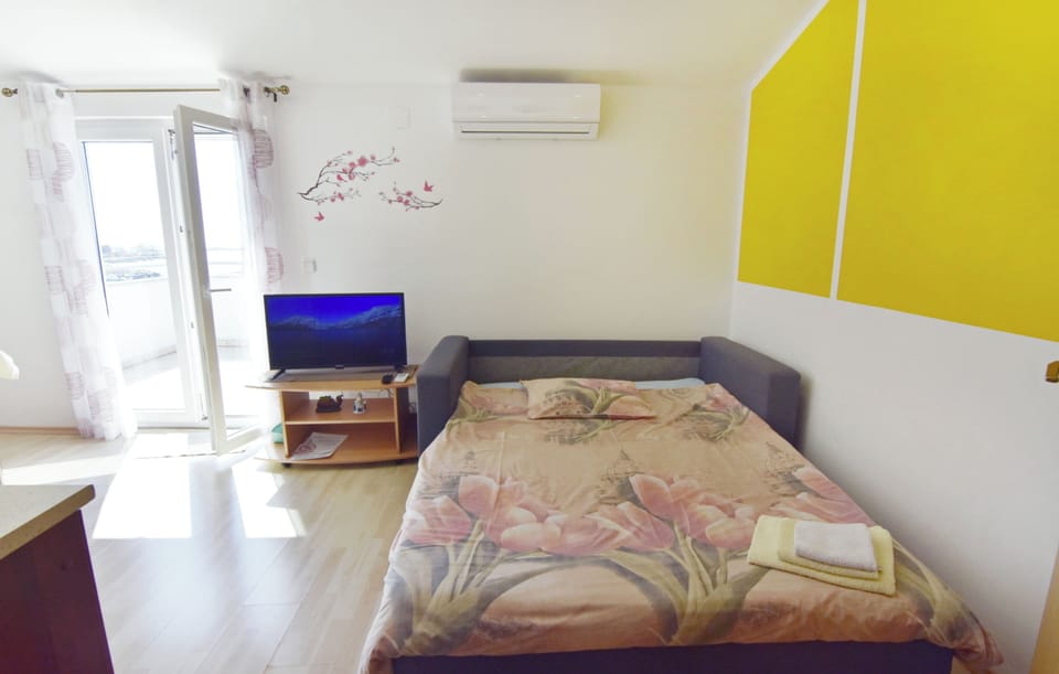 Apartment, 1 Bedroom, Terrace, Ocean View | 2 bedrooms