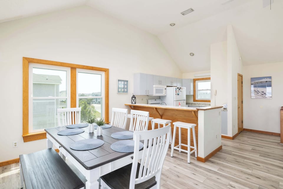 Top Level: Dining Area with Ocean Views
