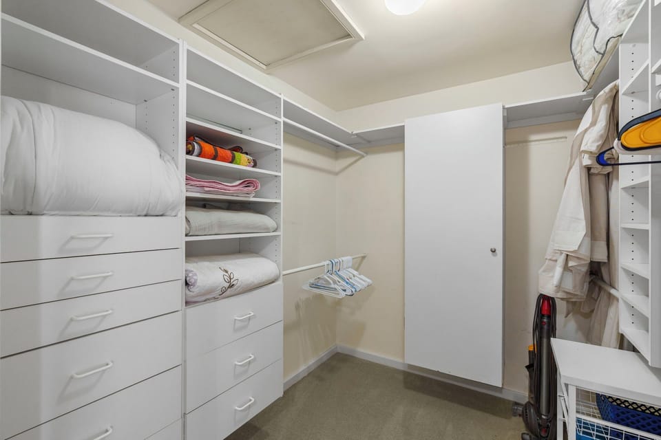 Primary Bedroom Closet