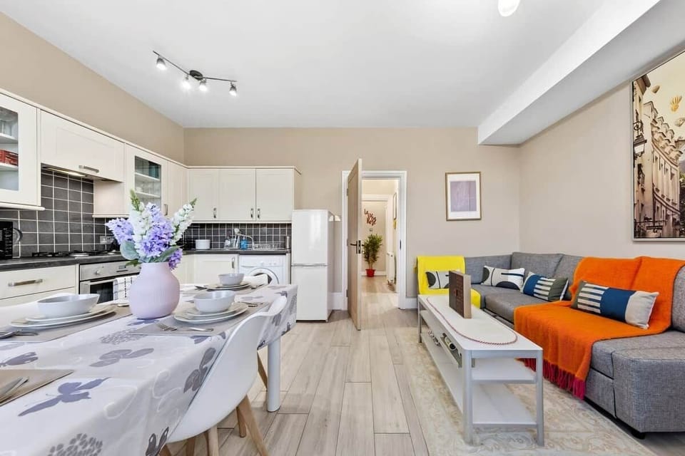 Relaxed lounge with a sofa bed, sleeping up to four guests in comfort.