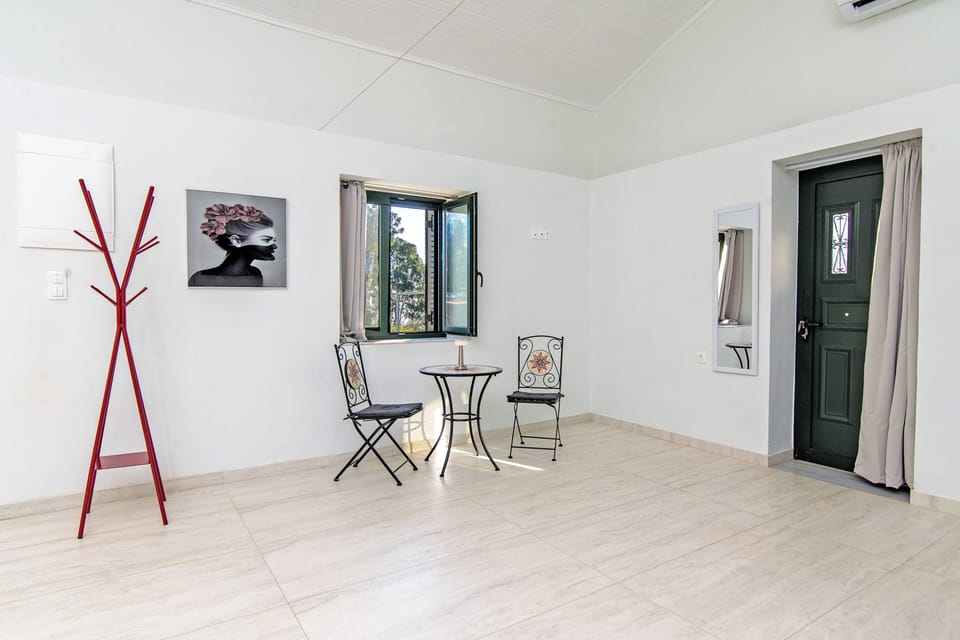 Villa, Courtyard View | Interior