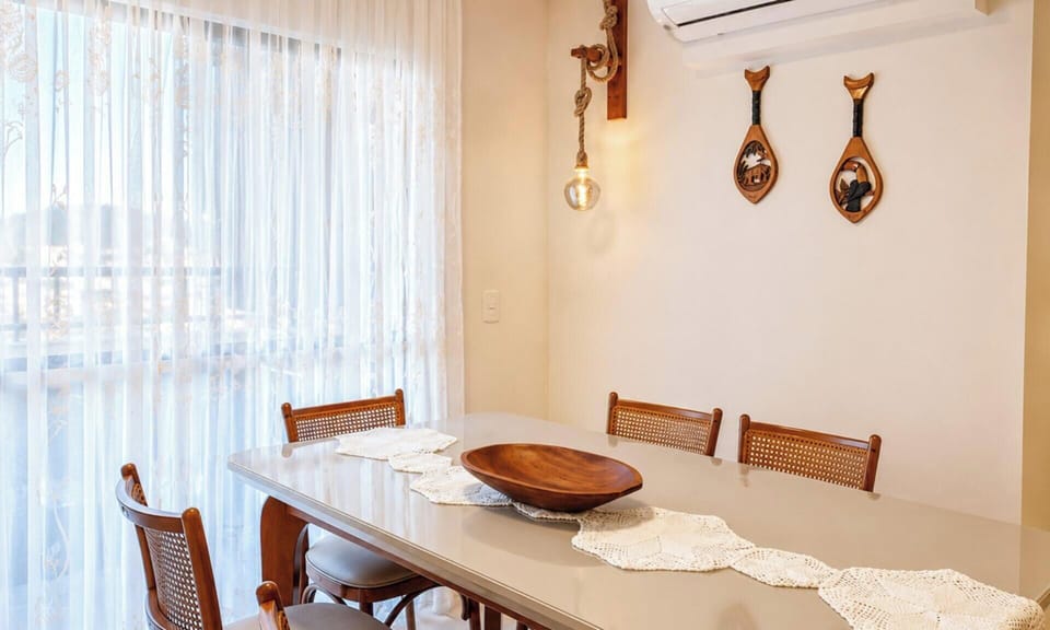 Apartment | Dining room