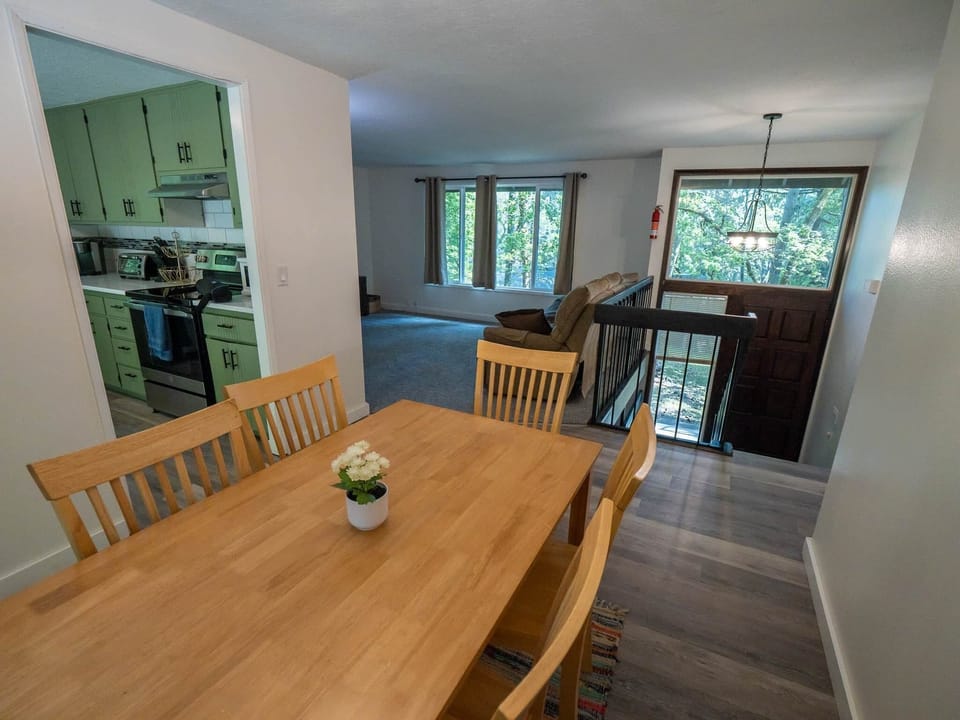 Dining Room/Kitchen View