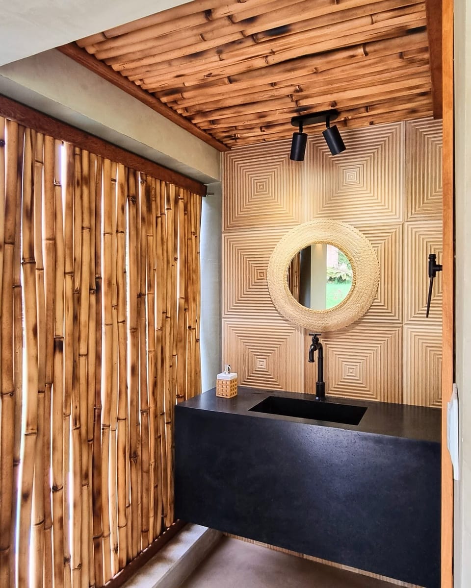 House, Balcony, Mountain View | Bathroom | Towels, soap, toilet paper
