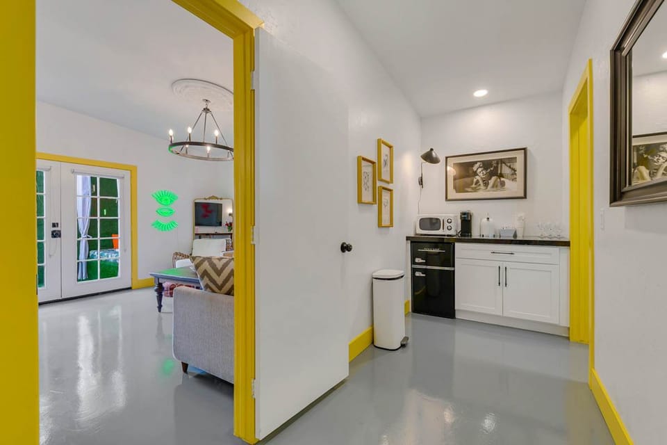 House | 11 bedrooms, Internet