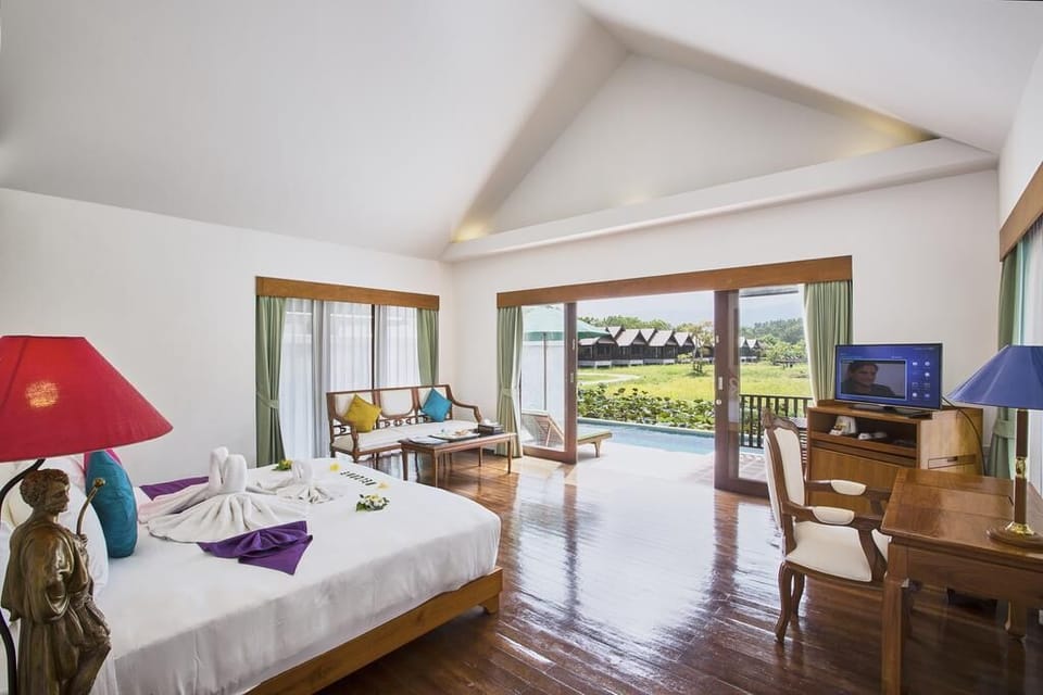 Premier Pool Villa | Desk, laptop workspace, WiFi (free)