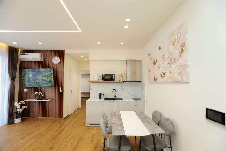 Kitchen and dining area
