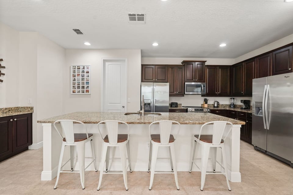 220ClawsonWay(9)