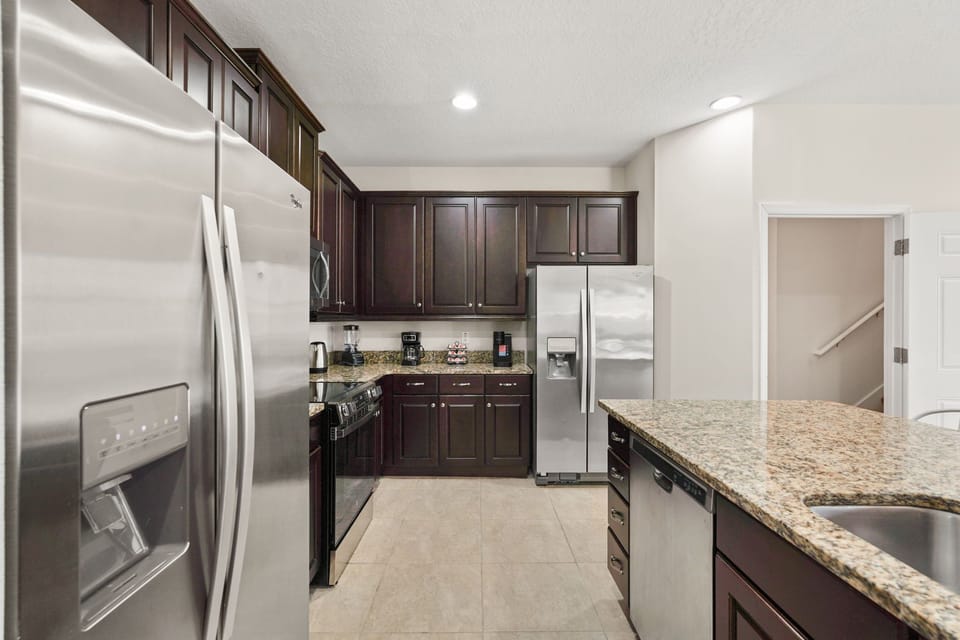 220ClawsonWay(10)