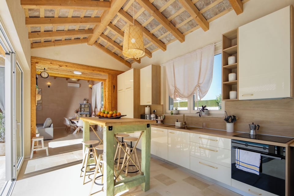Luxury House, 4 Bedrooms, Microwave (Villa Stonica - Rustic Istrian Pool) | Private kitchen