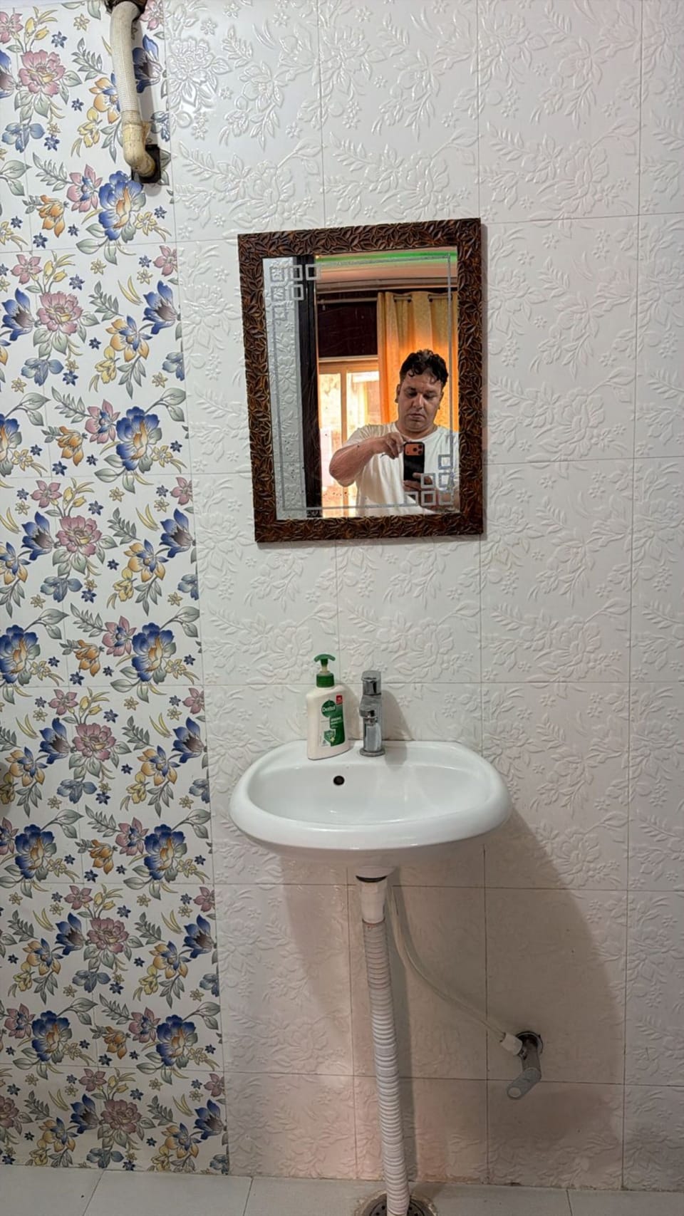 Deluxe Room | Bathroom | Shower