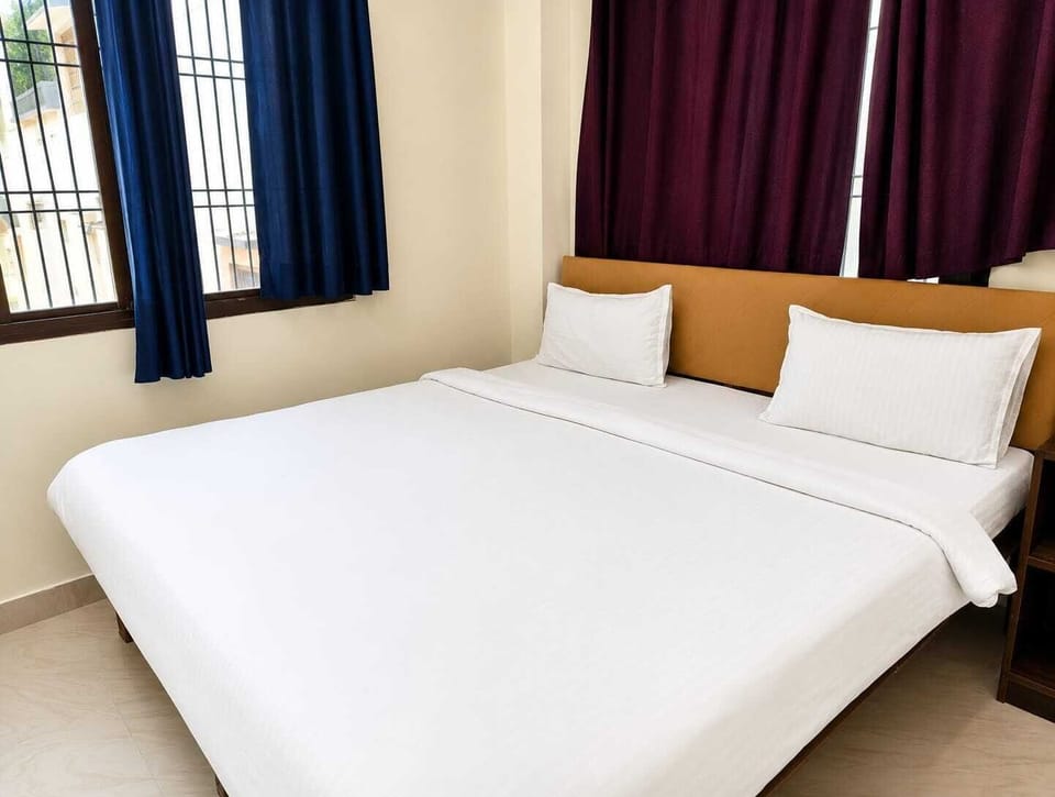 Standard Room | Free WiFi, bed sheets
