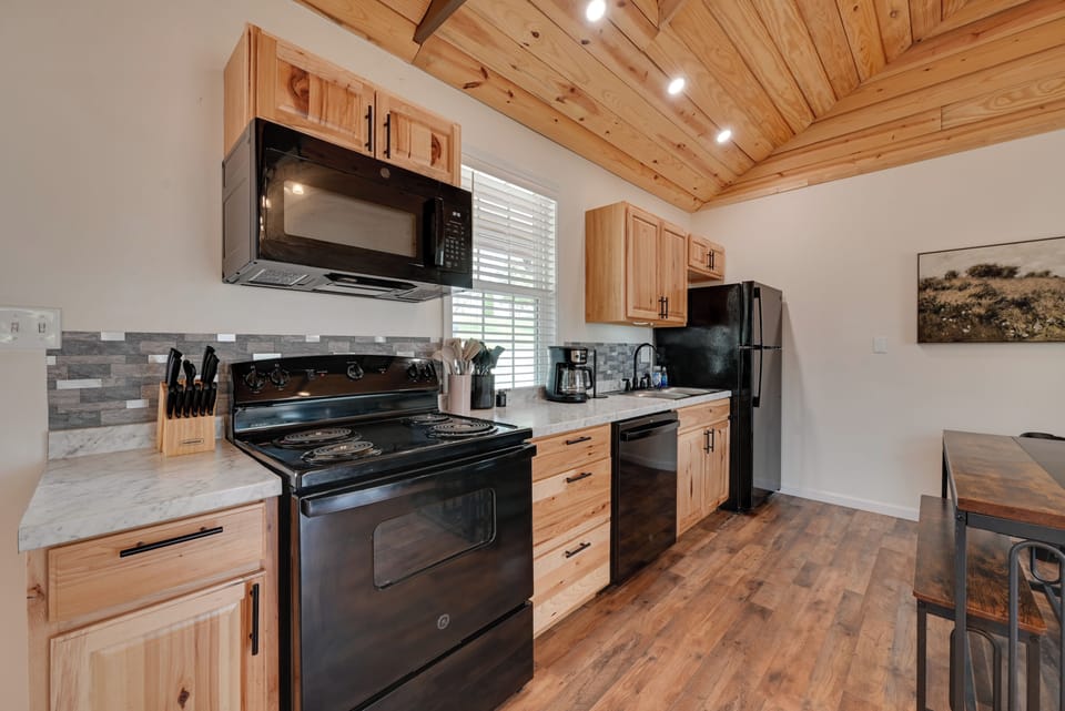 Kitchen | Cabin 1