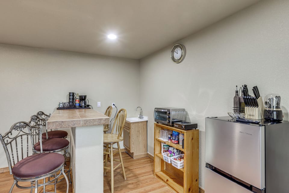Kitchenette | Toaster Oven | Drip Coffee Maker | Refrigerator | Microwave
