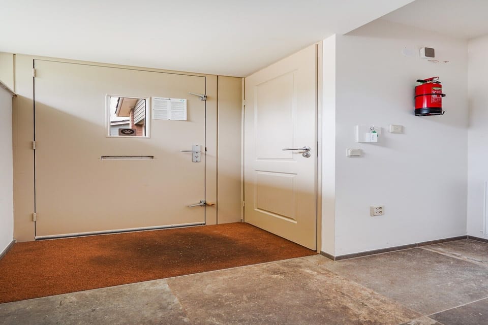 Entrance / Reception
