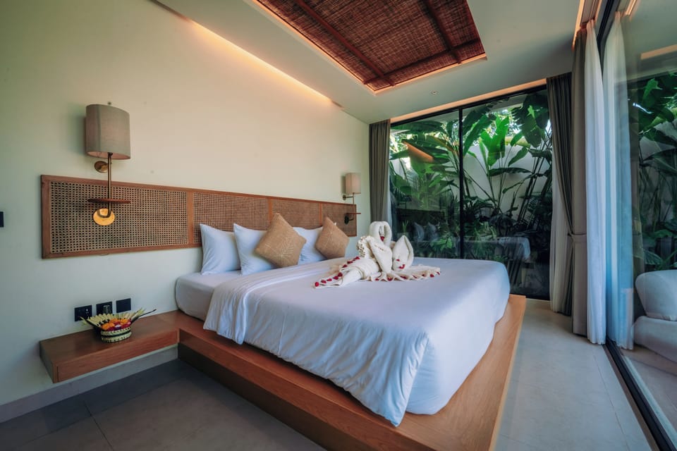 Luxury Villa, Non Smoking, Garden View | Individually decorated, individually furnished, blackout drapes