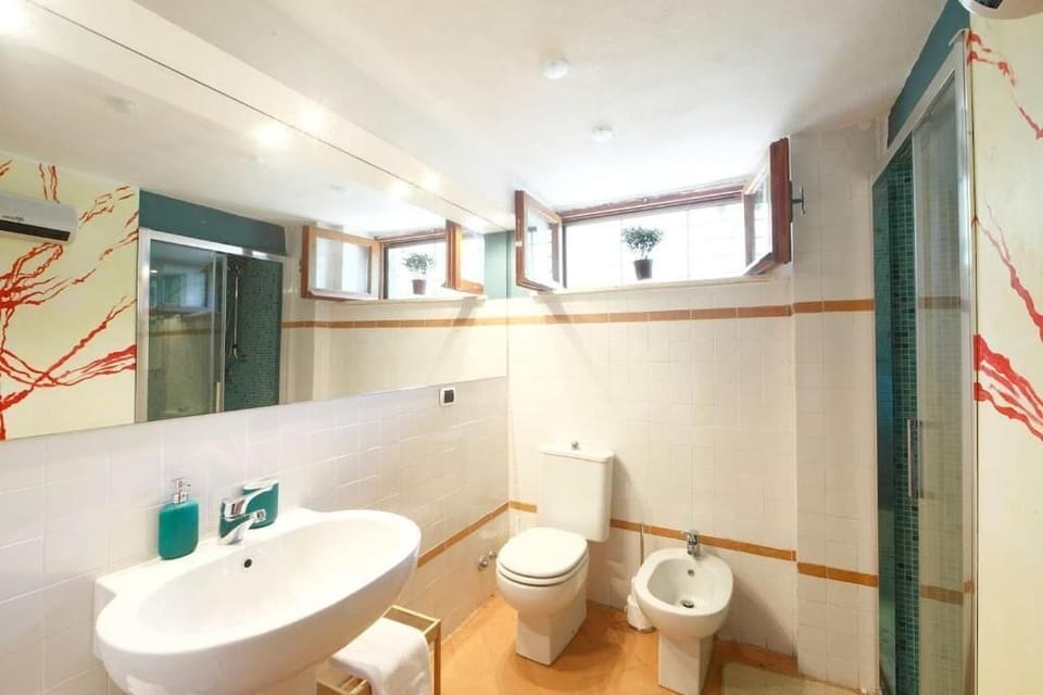 Superior House, Patio, Mountain View | Bathroom