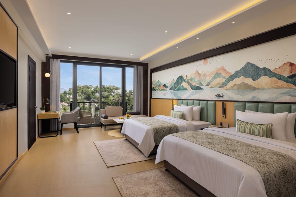 LakeView Family Room | Minibar, desk, WiFi (free), bed sheets