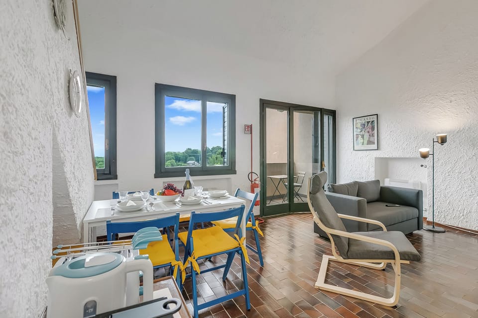 Family Townhome, 3 Bedrooms, 2 Bathrooms, Mountainside (Oasi nel Parco - Hillside Home with) | Living room