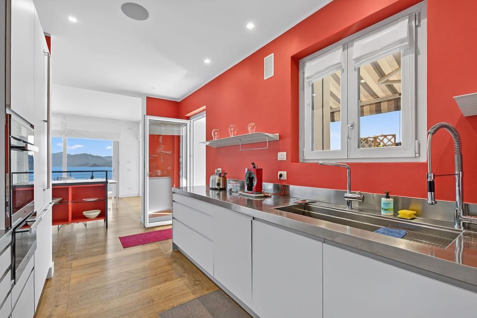 Family Villa, 4 Bedrooms, Refrigerator & Microwave (Villa Alessia,Stresa Lake Maggiore) | Private kitchen