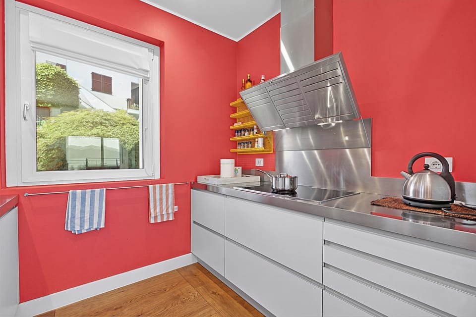 Family Villa, 4 Bedrooms, Refrigerator & Microwave (Villa Alessia,Stresa Lake Maggiore) | Private kitchen