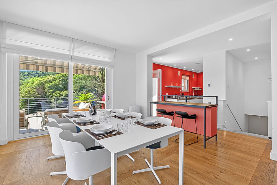 Family Villa, 4 Bedrooms, Refrigerator & Microwave (Villa Alessia,Stresa Lake Maggiore) | Dining
