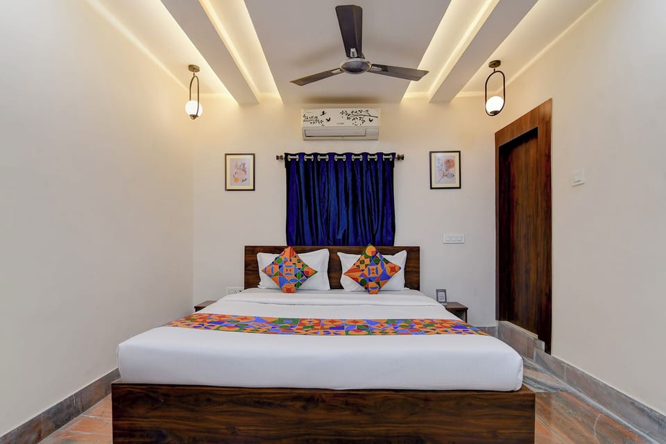 Deluxe Room | Egyptian cotton sheets, premium bedding, in-room safe, free WiFi