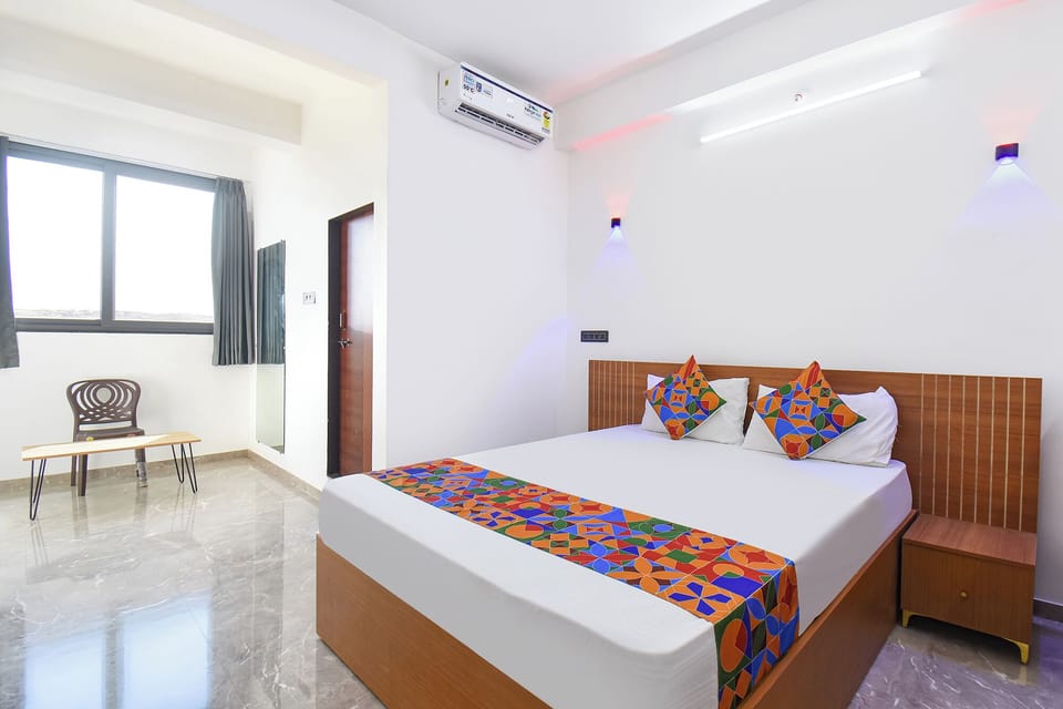 Deluxe Room | Egyptian cotton sheets, premium bedding, in-room safe, free WiFi