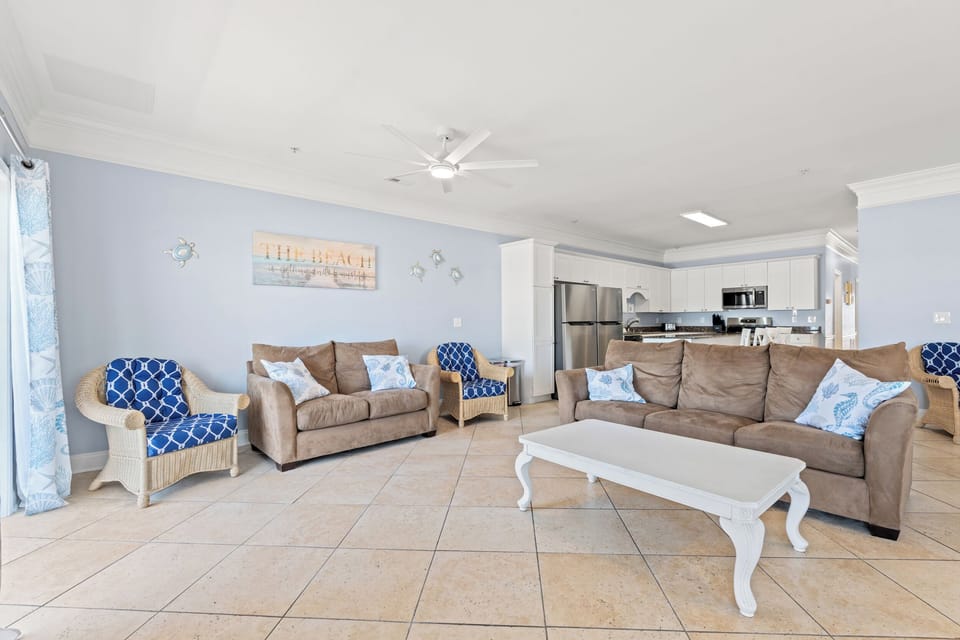 Bright and refreshing living room with plenty of seating