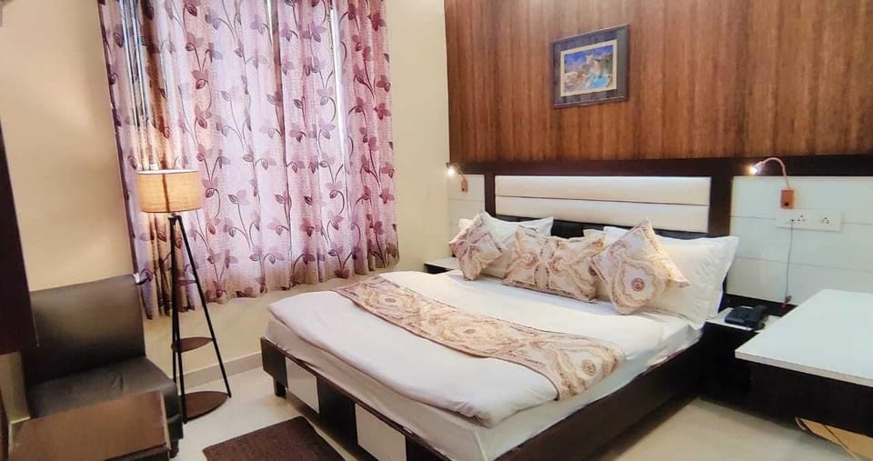 Deluxe Double Room, Air conditioning | View from room