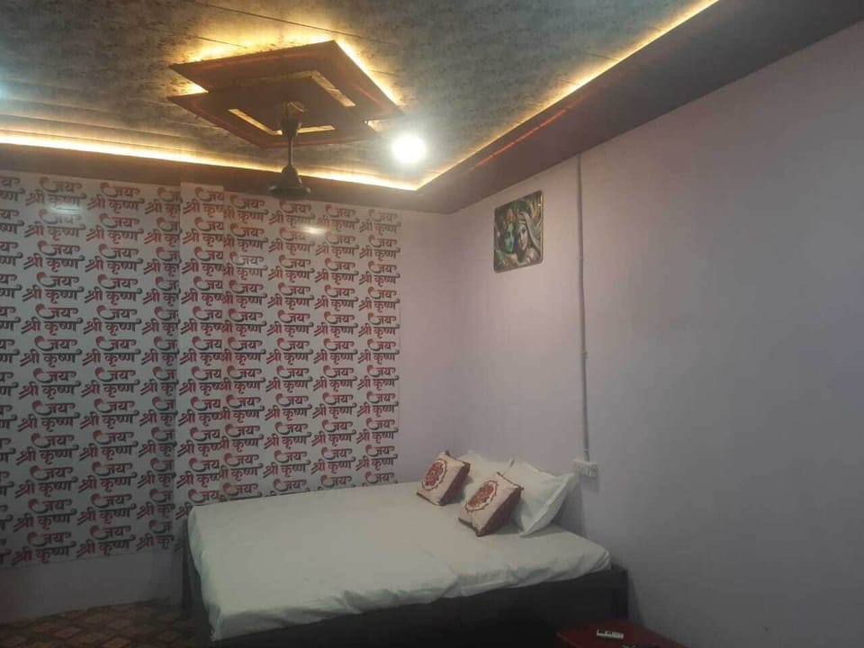 Basic Single Room | Free WiFi