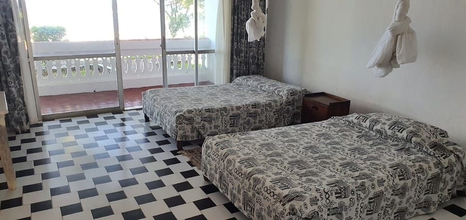 Deluxe Twin Room, Patio, Garden View | Free WiFi, bed sheets