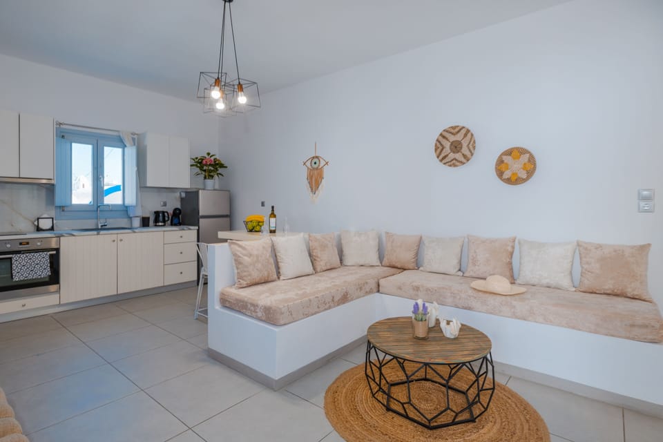 Luxury Cycladic Residence, Ground Floor | Living area