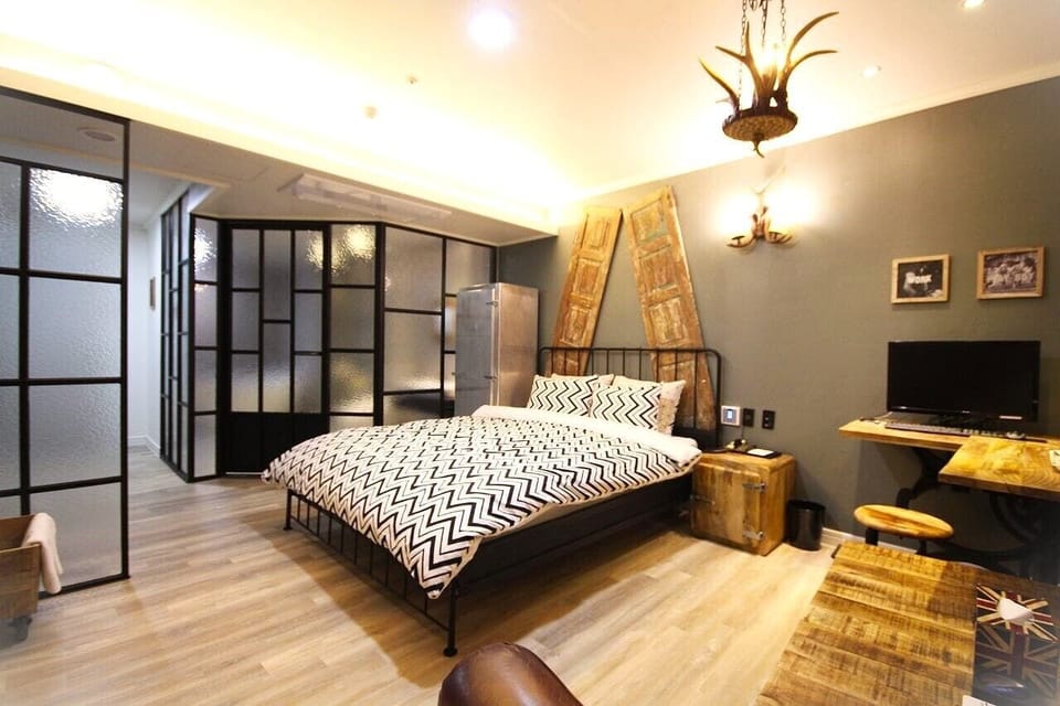 Standard Double Room, City View | Desk, laptop workspace, blackout drapes, soundproofing