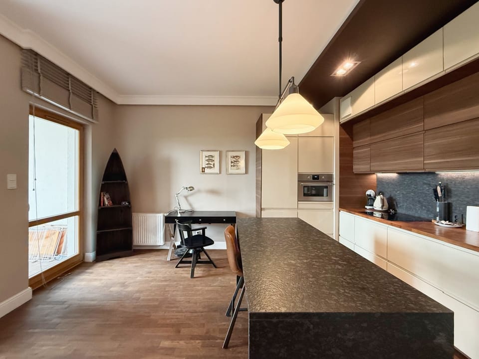 Classic Apartment, Courtyard View | Private kitchen | Full-size fridge, oven, stovetop, dishwasher