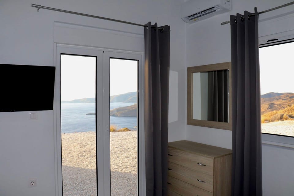 House, Smoking | 2 bedrooms