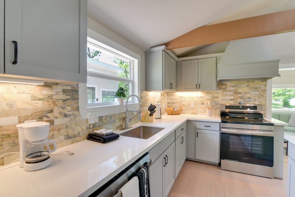 House (2 Bedrooms) | Interior