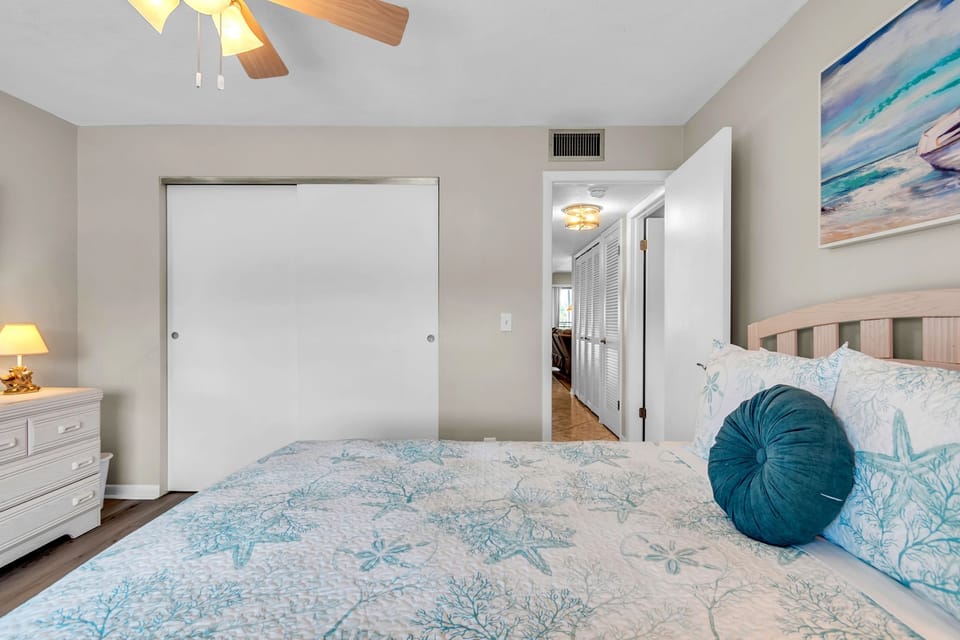 Guest Bedroom with Queen Bed